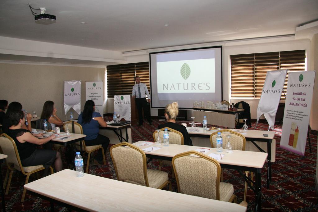Asrin Park Hotel & Spa Convention Center Анкара Екстериор снимка
